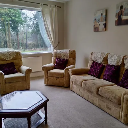 بيت للعطل Luxurious Meath Retreat With 5 Bedrooms