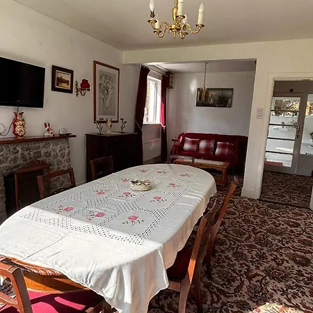 Luxurious Meath Retreat With 5 Bedrooms Millbrook